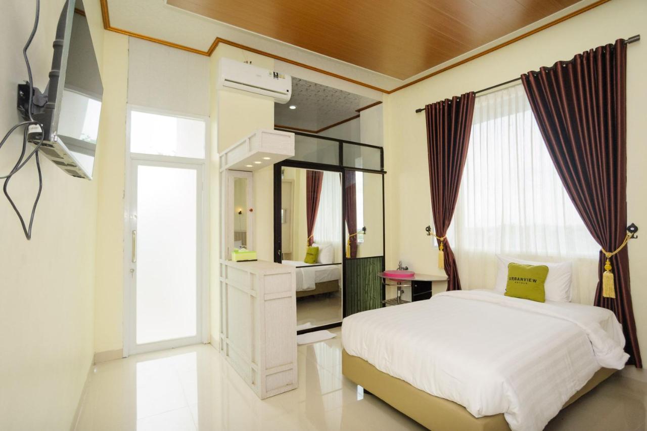 Urbanview Hotel Jib Bandar Lampung By Reddoorz エクステリア 写真